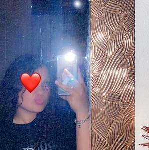 Meet your Posher, Eleana